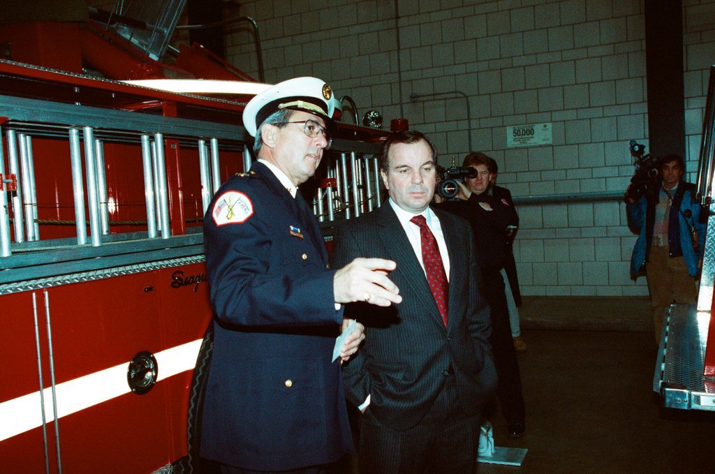 Mayor Daley at the Fire Academy - Chicago Sun-Times