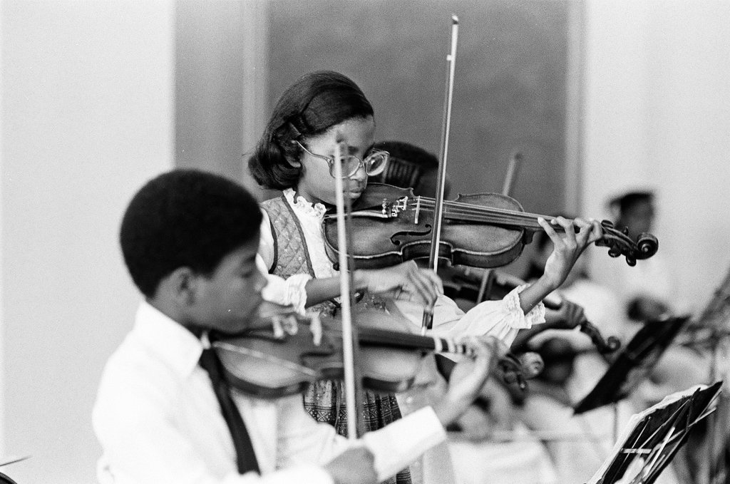 Children play classical music - Chicago Sun-Times