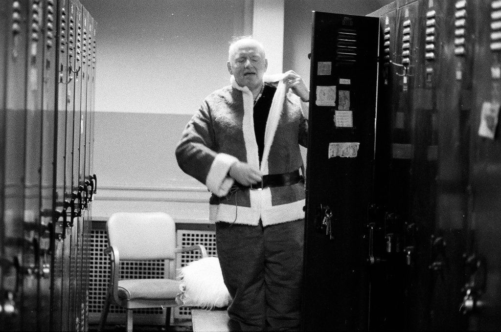 Santa Claus at Union Station - Chicago Sun-Times