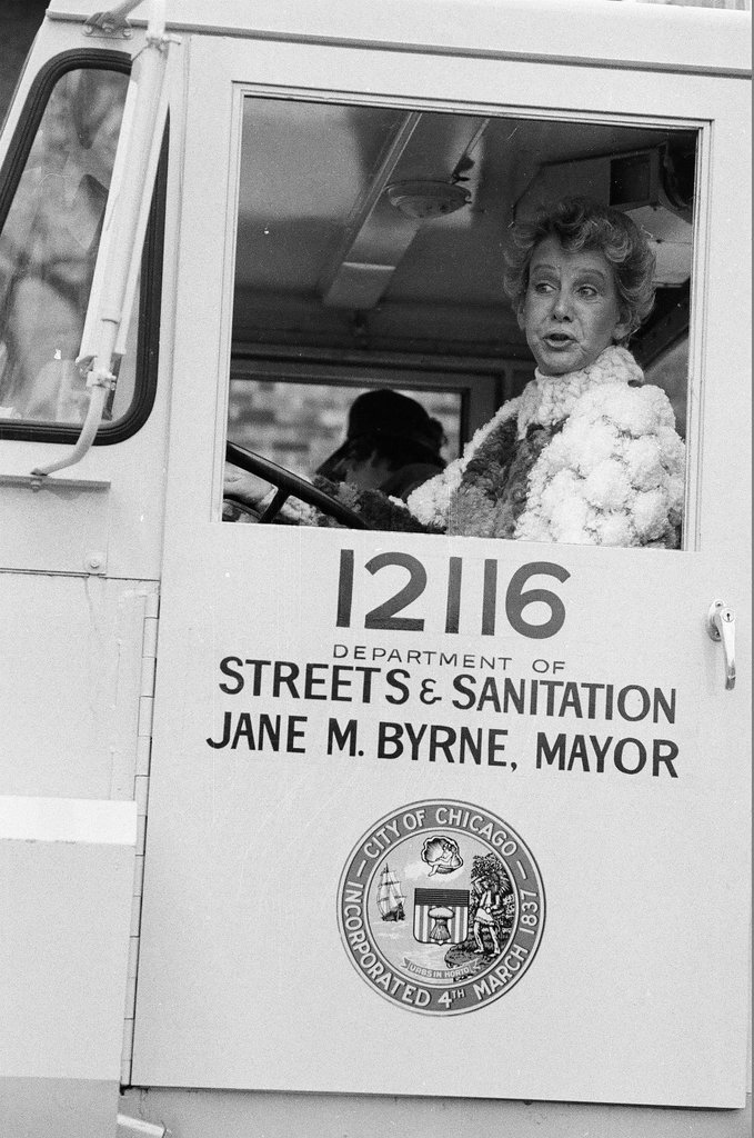 Jane Byrne announces cleanup program - Chicago Sun-Times