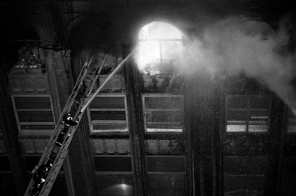 Fire at Roanoke Building - Chicago Sun-Times