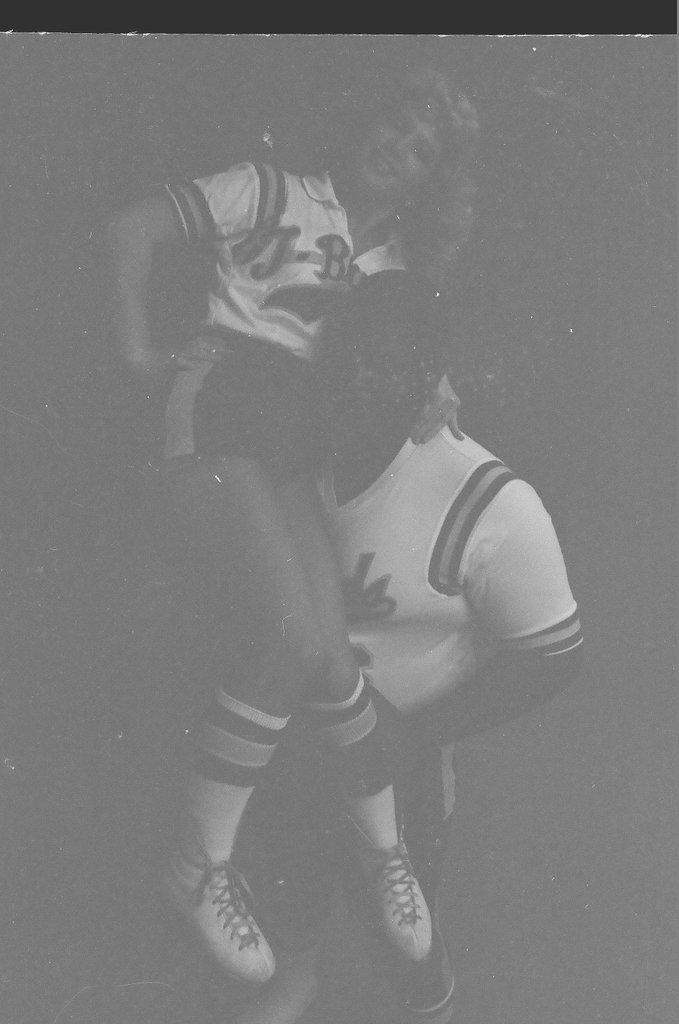LA roller derby stars - Chicago Sun-Times