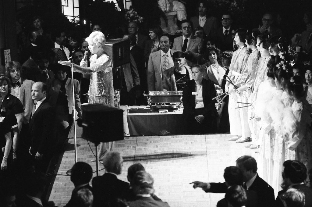 Jane Byrne fundraiser at Donnelley Hall - Chicago Sun-Times