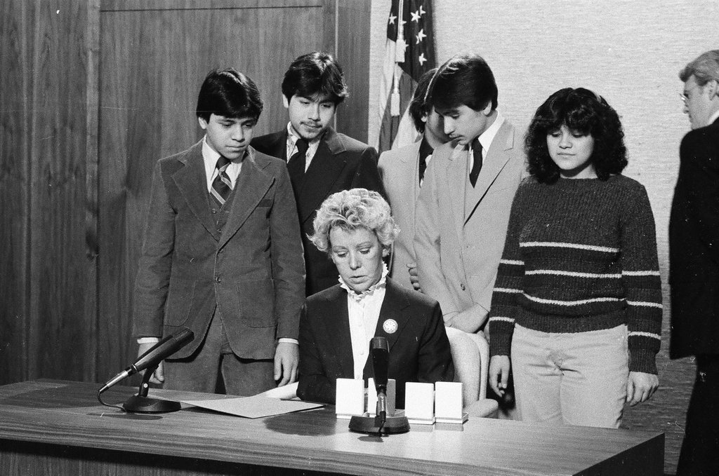 Jane Byrne honors hero brothers - Chicago Sun-Times