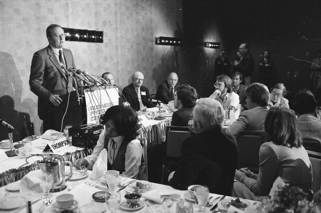 Governor Thompson at M&M Club - Chicago Sun-Times