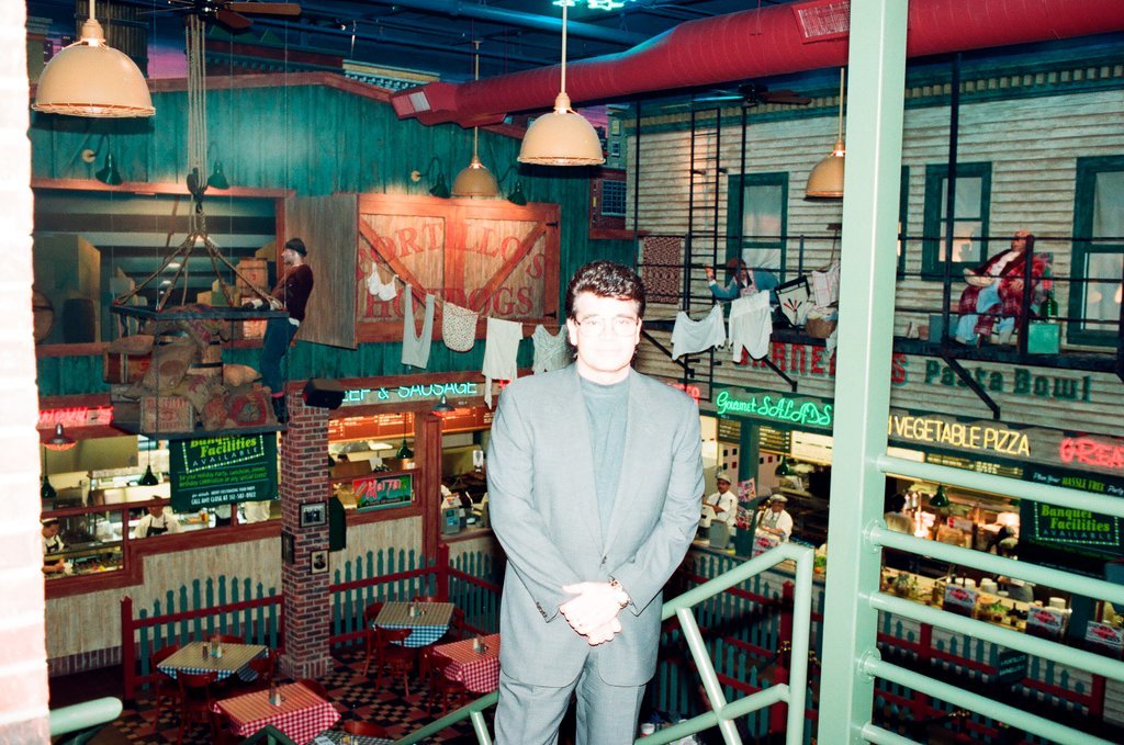 Portillo's opens first Chicago restaurant - Chicago Sun-Times