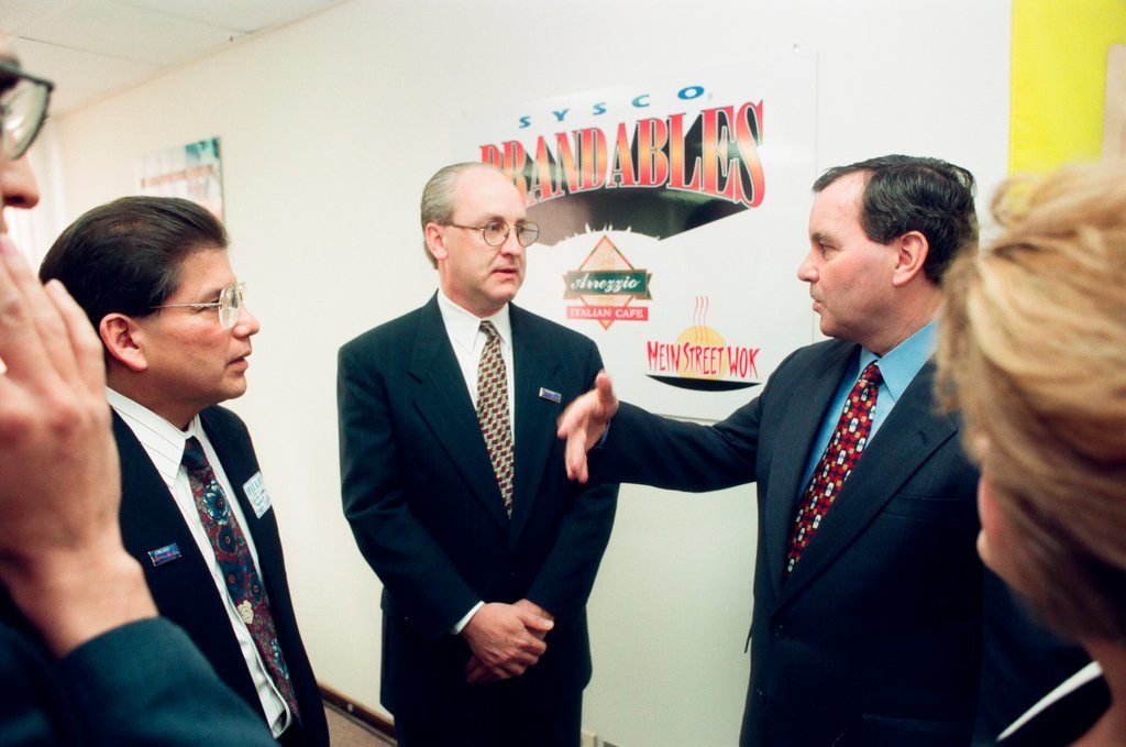 Mayor Daley at Alvarez Cold Storage - Chicago Sun-Times