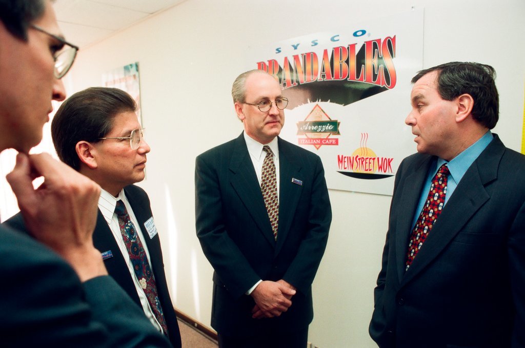 Mayor Daley at Alvarez Cold Storage - Chicago Sun-Times