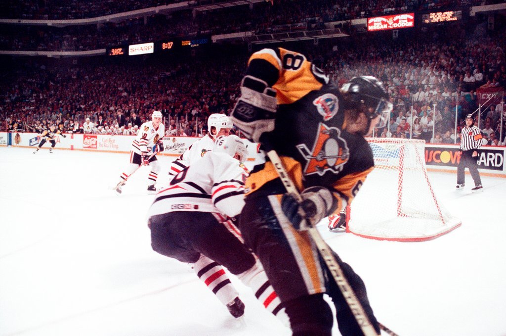 Blackhawks lose Stanley Cup - Chicago Sun-Times