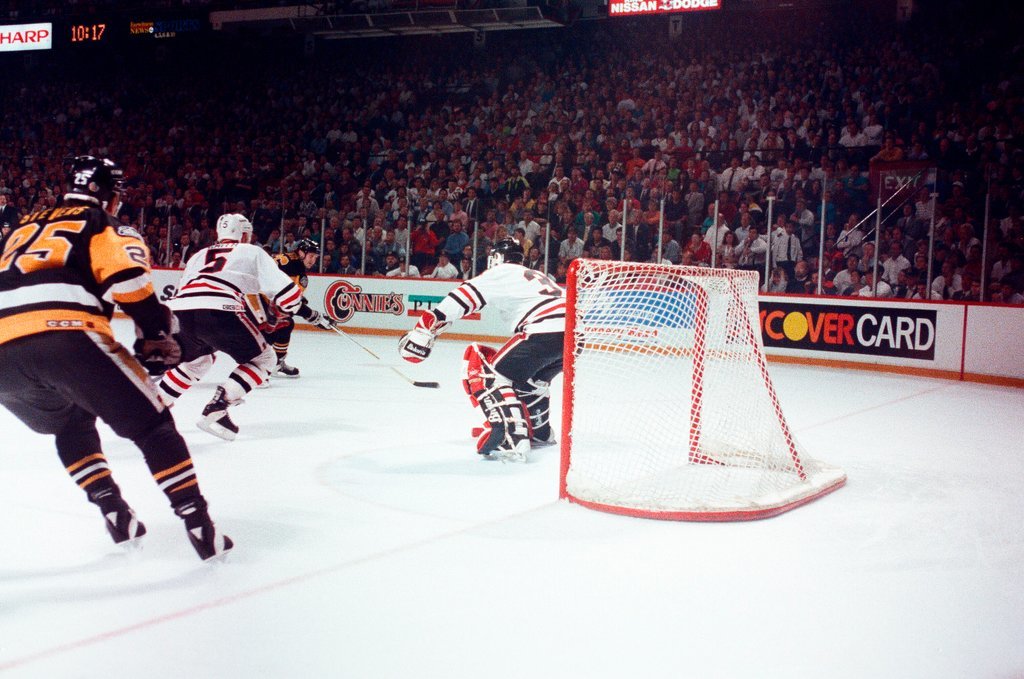 Blackhawks lose Stanley Cup - Chicago Sun-Times
