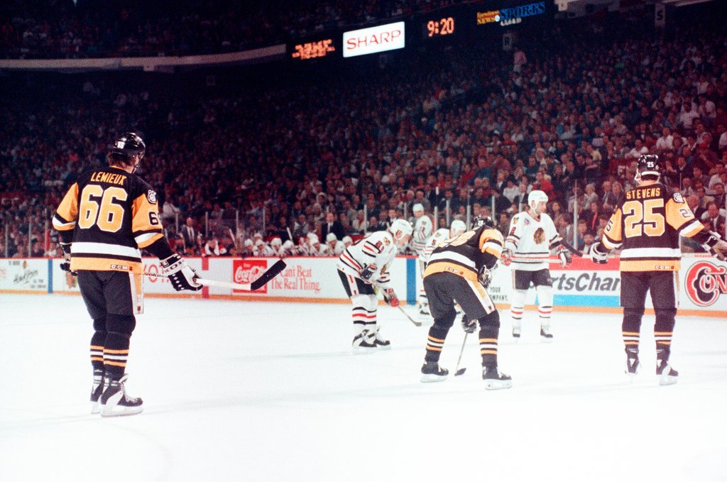 Blackhawks lose Stanley Cup - Chicago Sun-Times