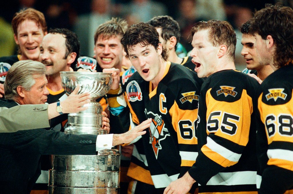 Blackhawks lose Stanley Cup - Chicago Sun-Times