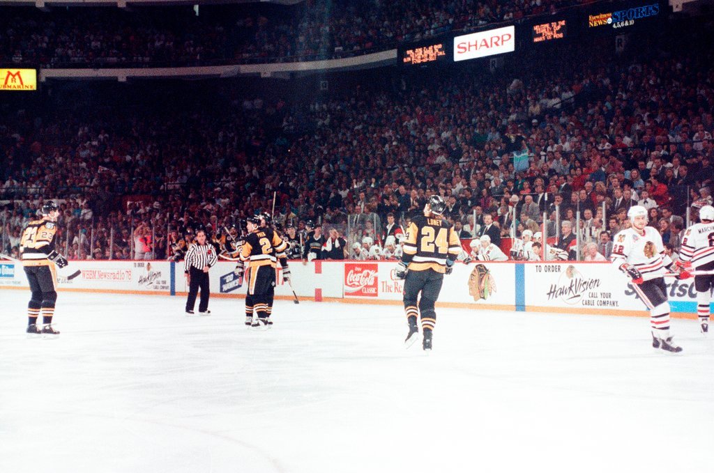 Blackhawks lose Stanley Cup - Chicago Sun-Times