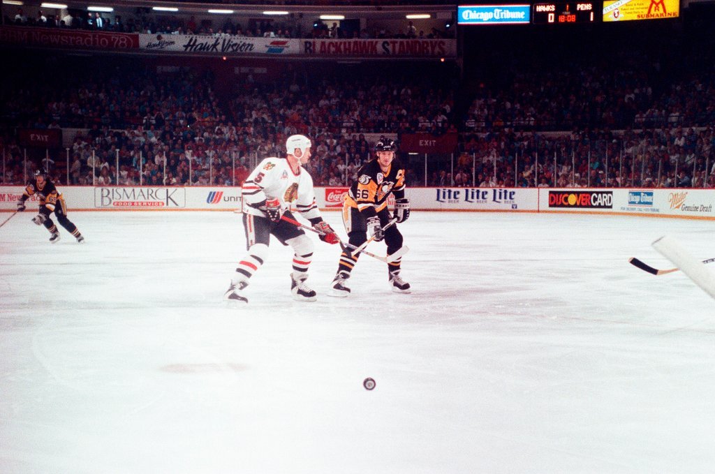 Blackhawks lose Stanley Cup - Chicago Sun-Times