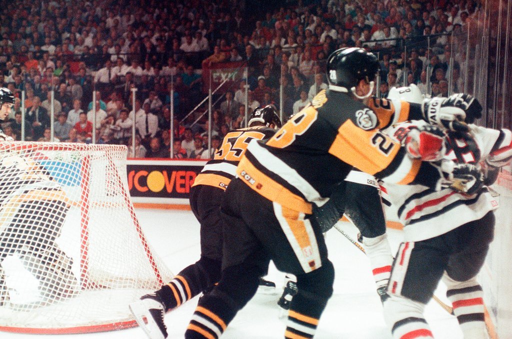 Blackhawks lose Stanley Cup - Chicago Sun-Times