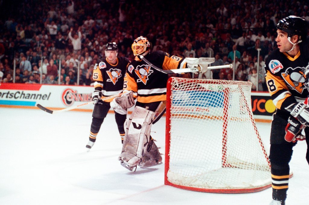 Blackhawks lose Stanley Cup - Chicago Sun-Times