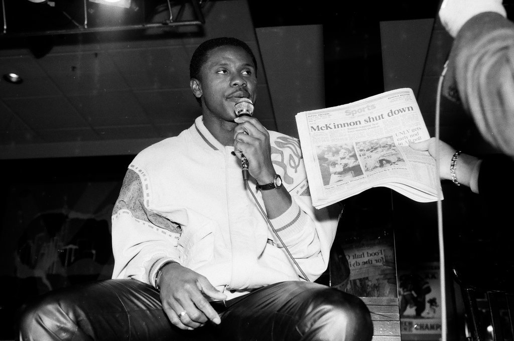 Dennis McKinnon at Bears luncheon - Chicago Sun-Times