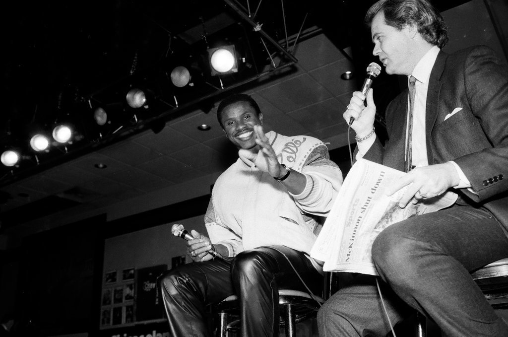 Dennis McKinnon at Bears luncheon - Chicago Sun-Times