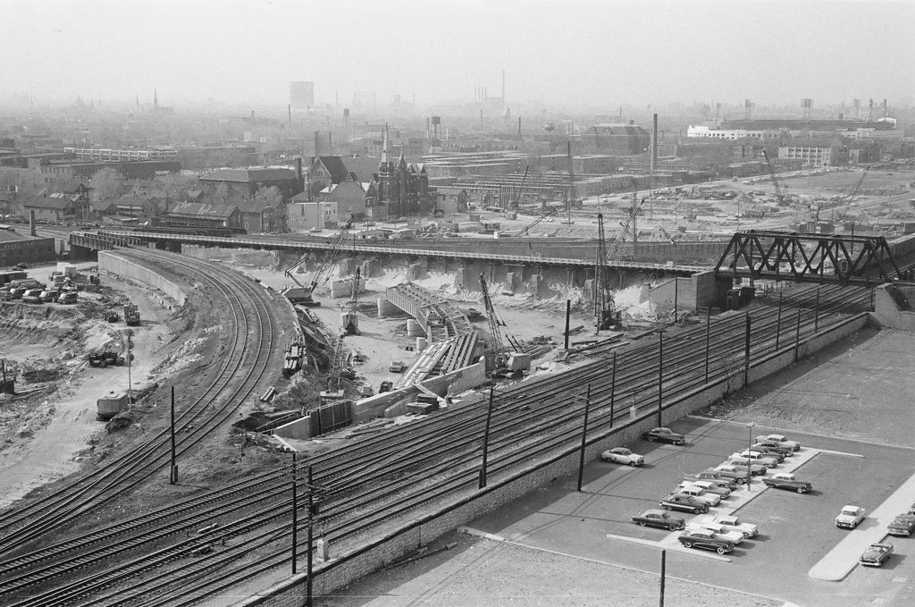 Construction at 62nd and Wentworth - Chicago Sun-Times