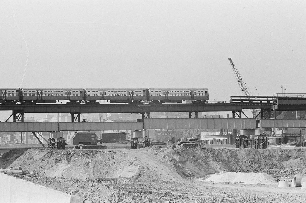 Construction at 62nd and Wentworth - Chicago Sun-Times