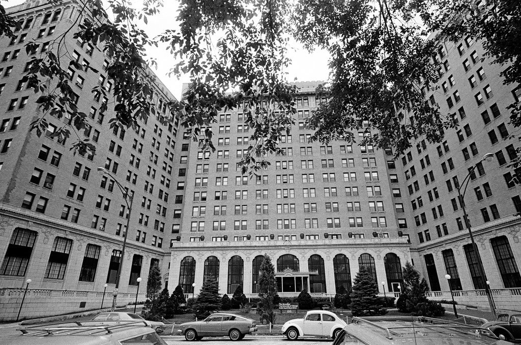 Shoreland Hotel - Chicago Sun-Times