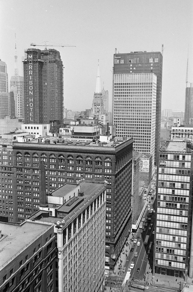 Morrison Hotel demolition - Chicago Sun-Times