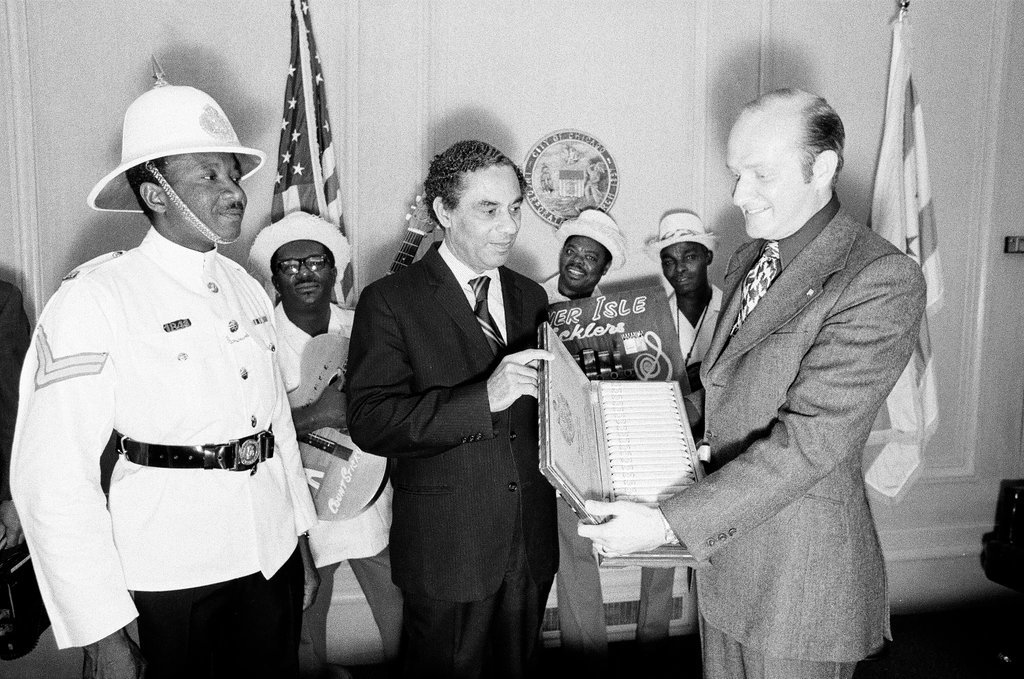 Jamaican delegation visits Chicago - Chicago Sun-Times
