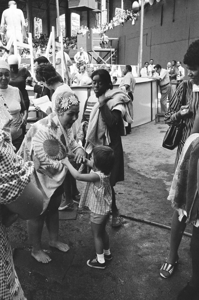 Jehovah's Witness baptism at Comiskey - Chicago Sun-Times