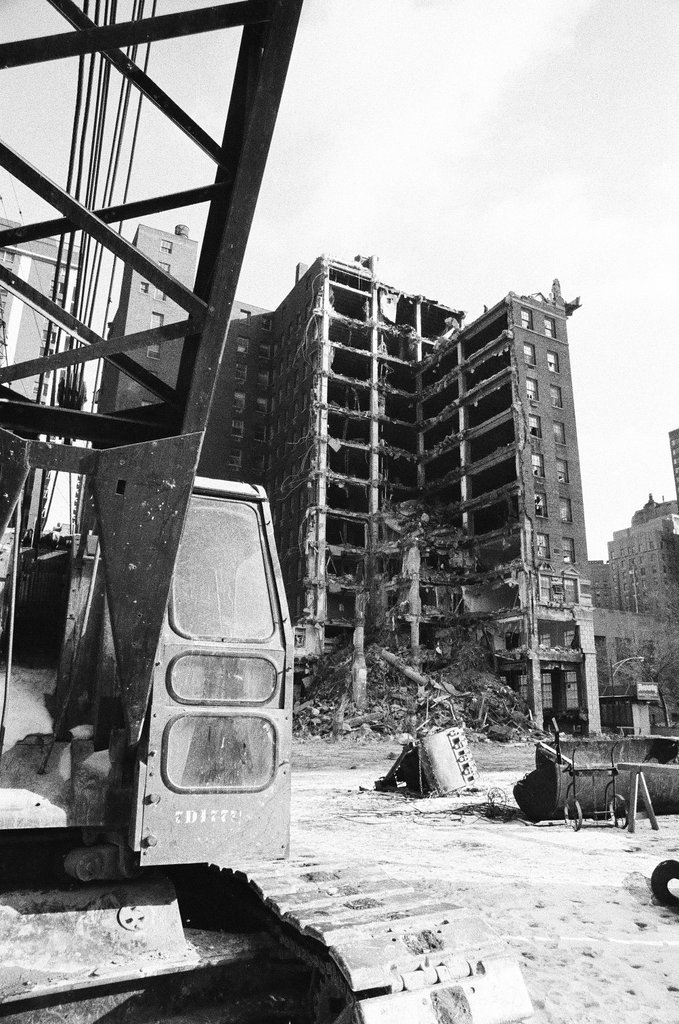 Pearson Hotel demolished - Chicago Sun-Times