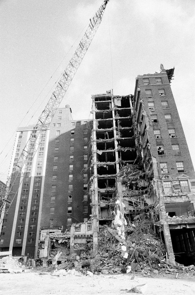 Pearson Hotel demolished - Chicago Sun-Times