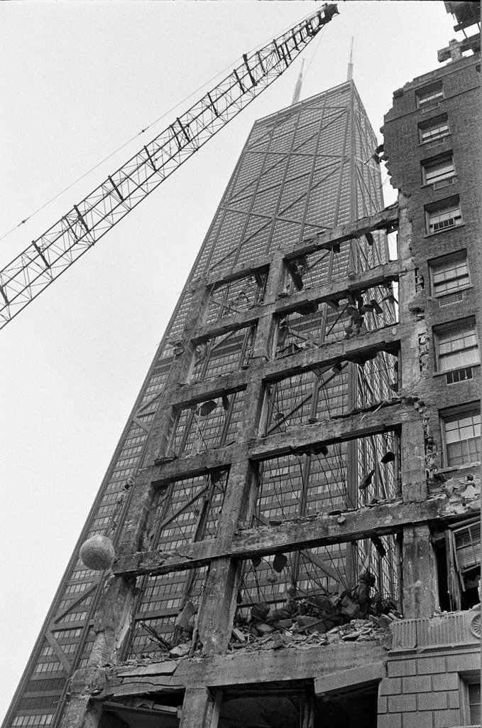 Pearson Hotel demolished - Chicago Sun-Times