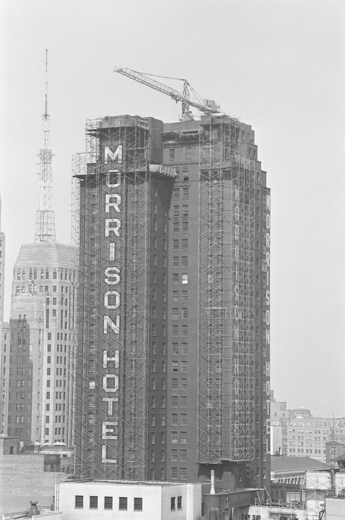 Morrison Hotel demolition - Chicago Sun-Times