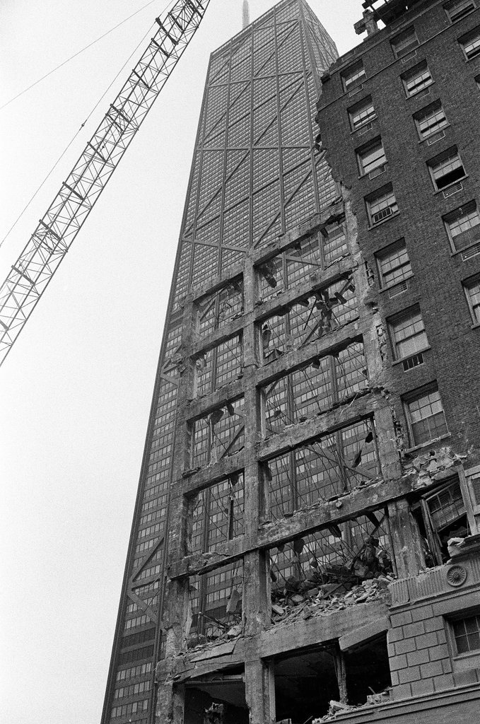 Pearson Hotel demolished - Chicago Sun-Times