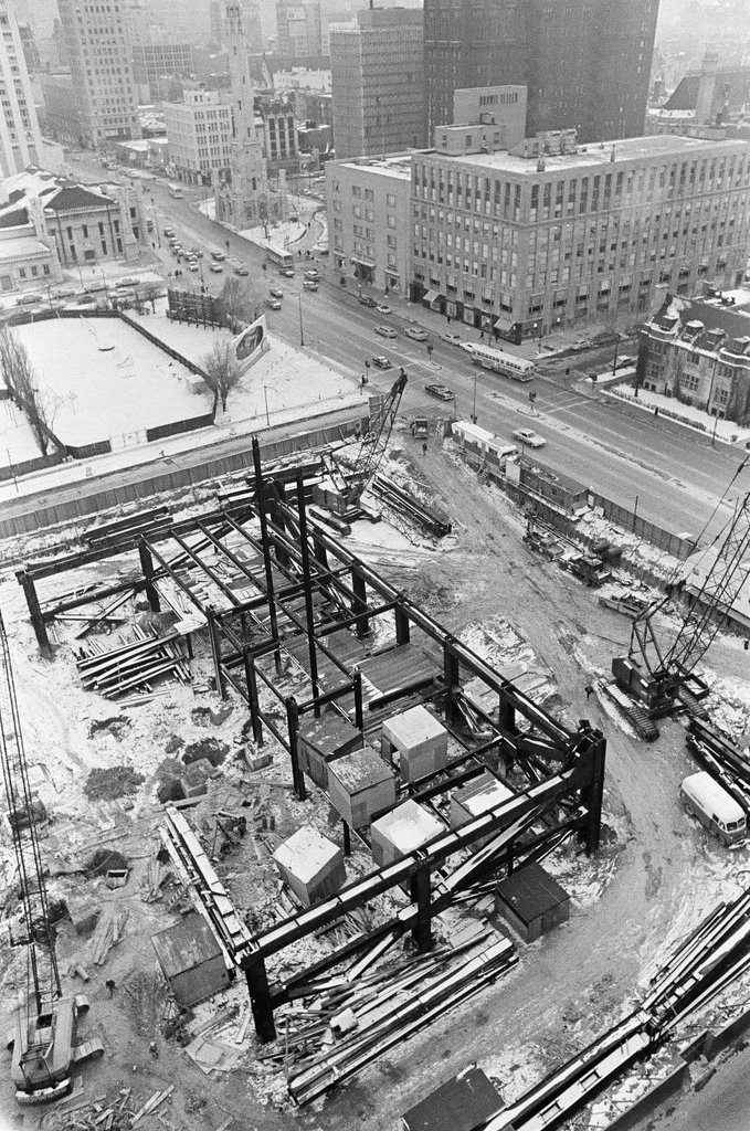 John Hancock Center construction - Chicago Sun-Times