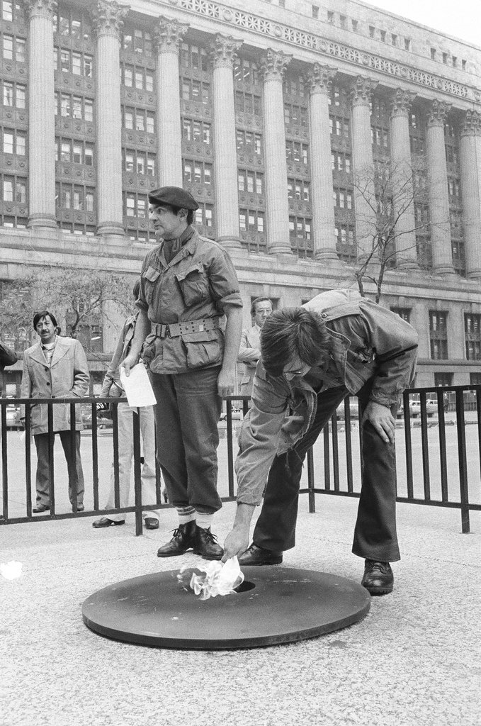 Vietnam veterans protest - Chicago Sun-Times