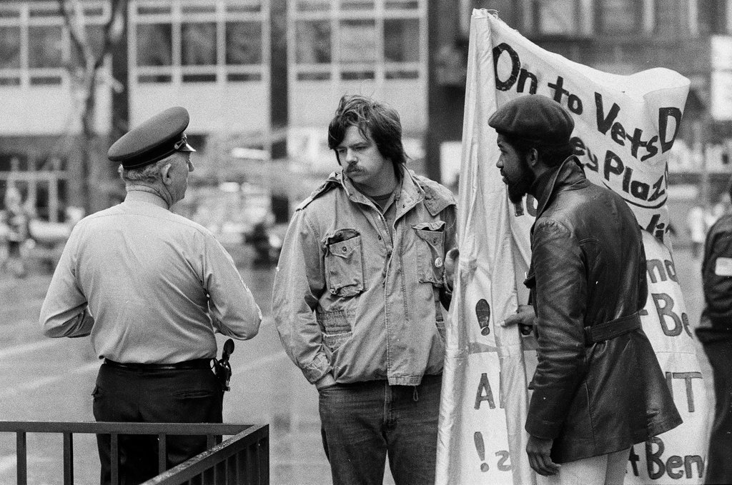 Vietnam veterans protest - Chicago Sun-Times
