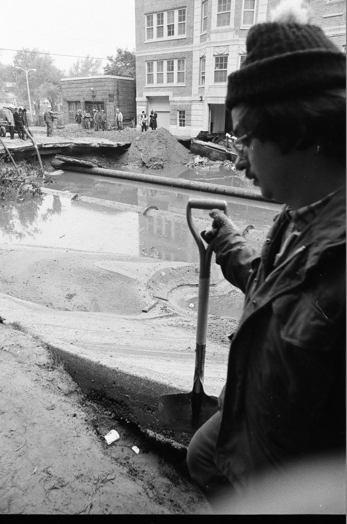 Broken water main at 69th and South Shore - Chicago Sun-Times