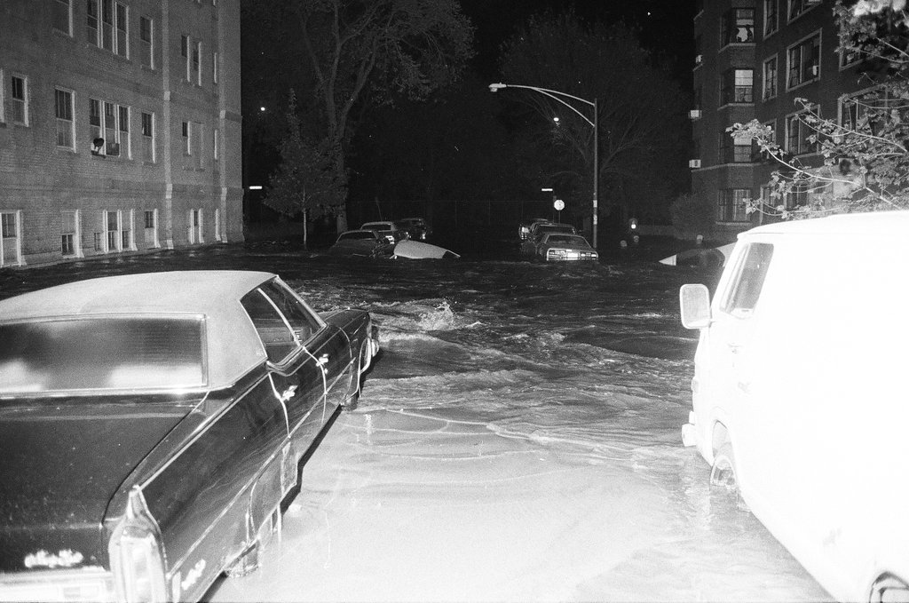 Broken water main at 69th and South Shore - Chicago Sun-Times