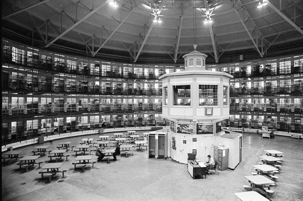 Stateville Prison - Chicago Sun-Times