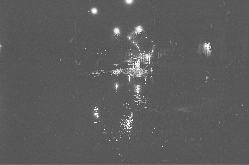 Broken water main at 69th and South Shore - Chicago Sun-Times