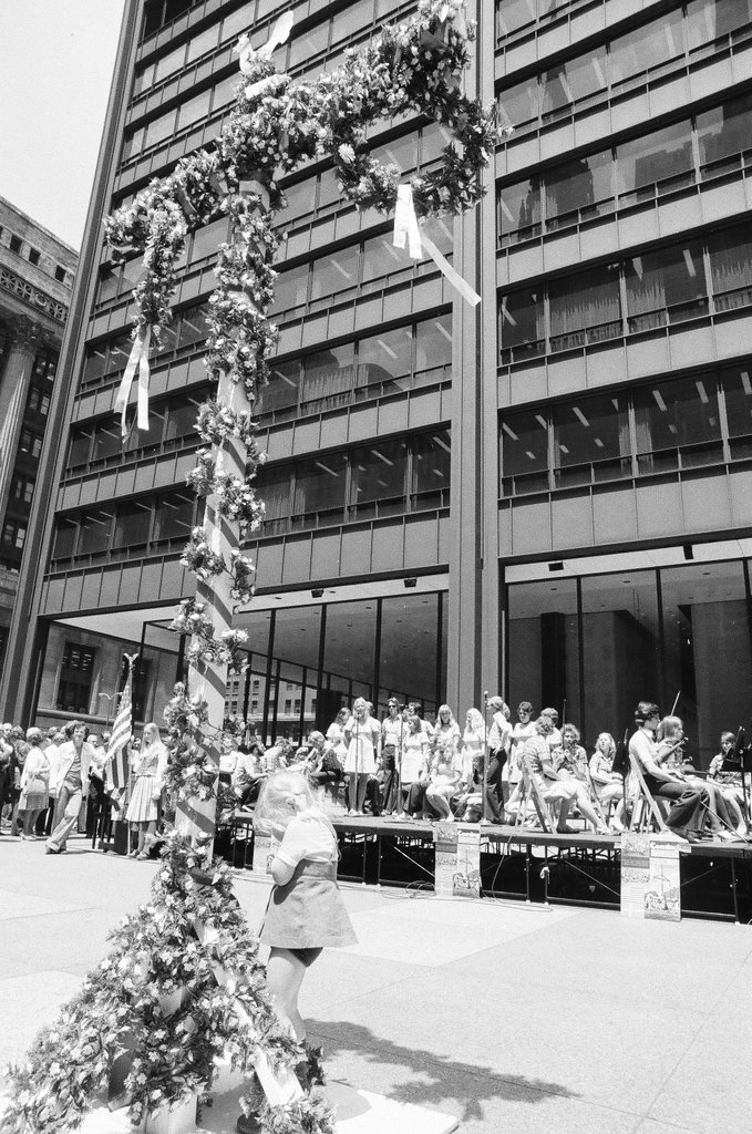 Swedish Midsummer festival - Chicago Sun-Times