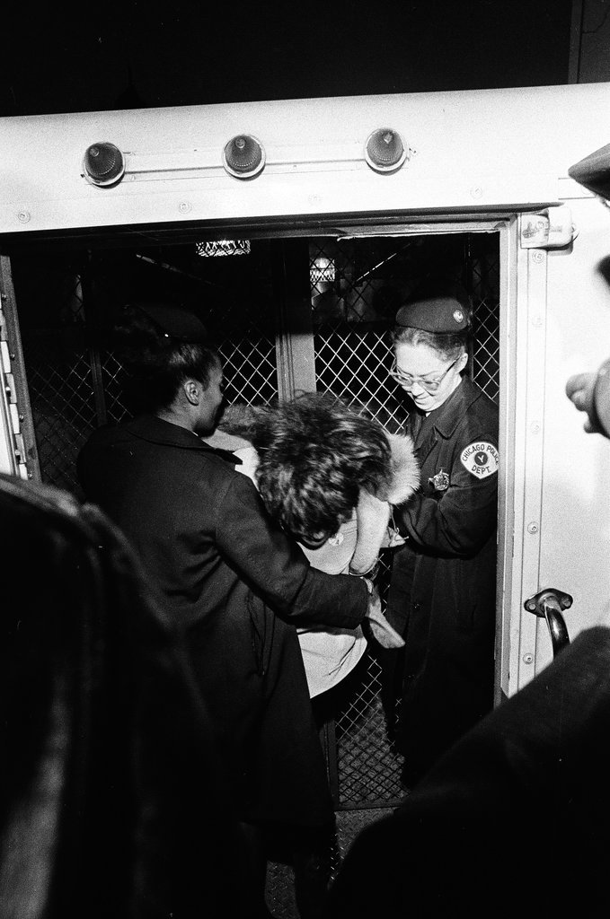 Sit-in at the Bureau of Indian Affairs office - Bob (Robert) Black for Chicago Sun-Times