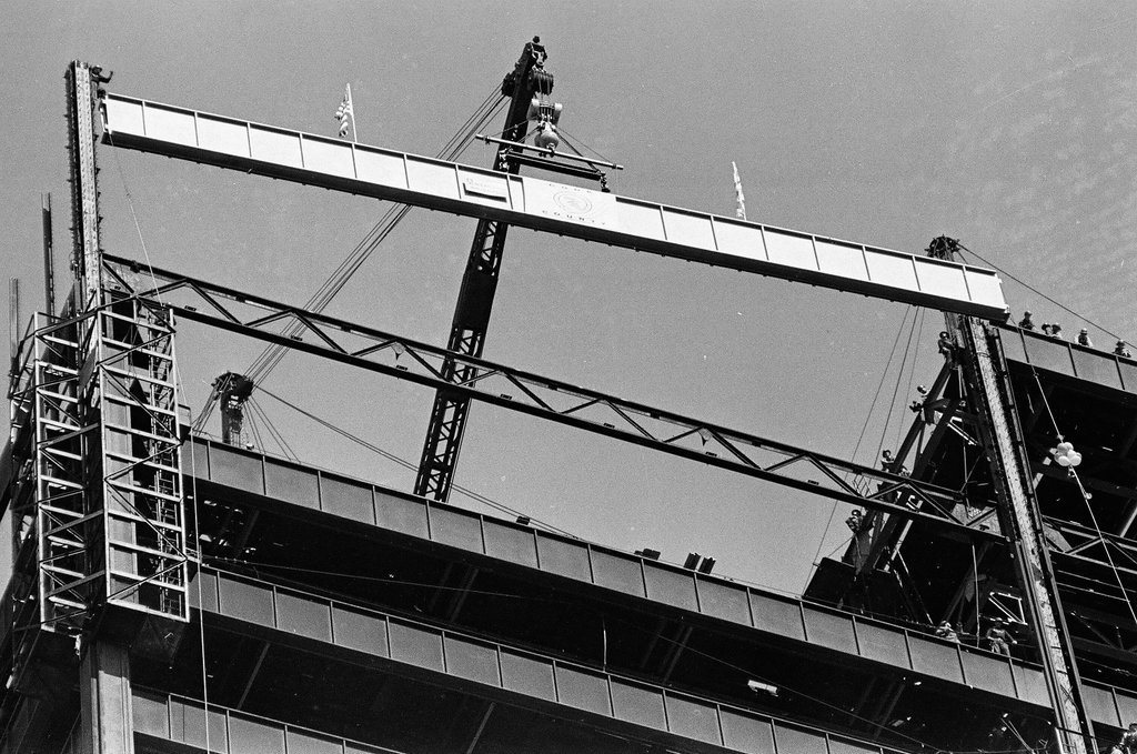 Civic Center topping out ceremony - Howard Lyon for Chicago Sun-Times