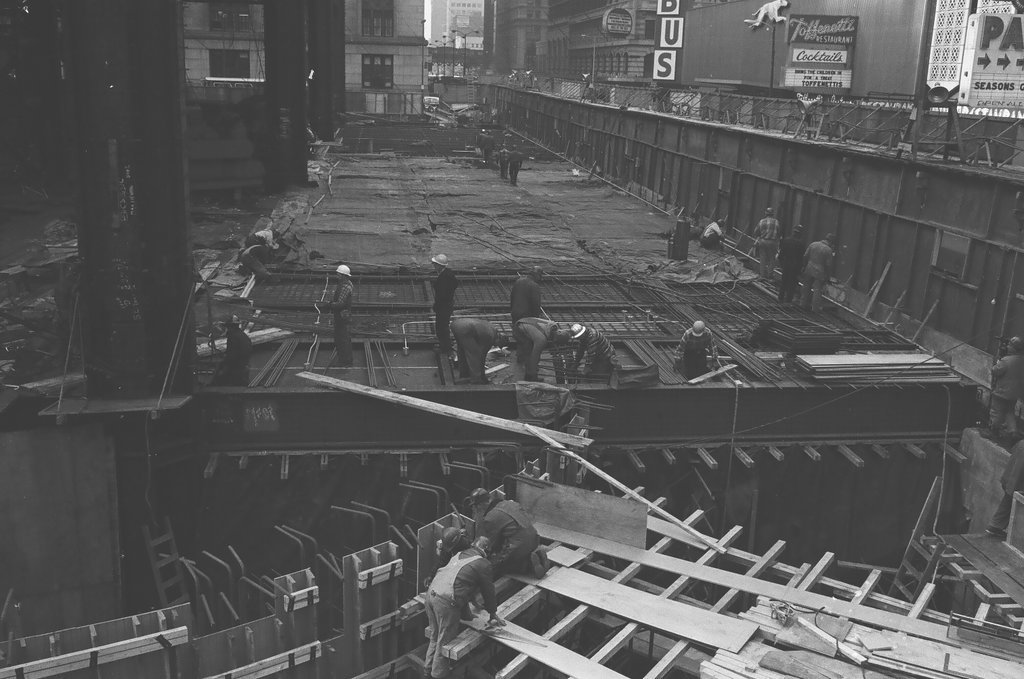 Civic Center steel beam construction - Howard Lyon for Chicago Sun-Times