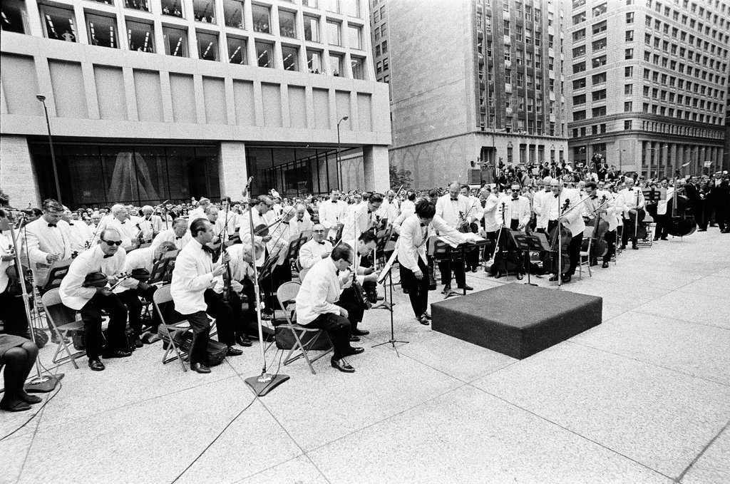 Chicago Picasso statue unveiling ceremony - John Tweedle for Chicago Sun-Times