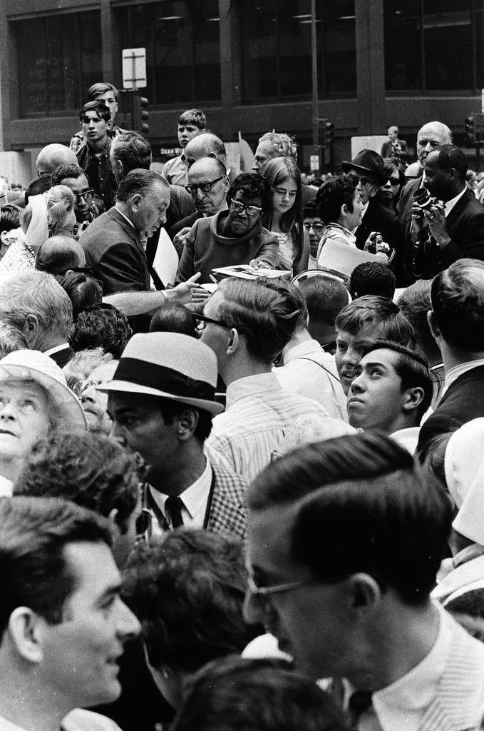 Chicago Picasso statue unveiling ceremony - John Tweedle for Chicago Sun-Times