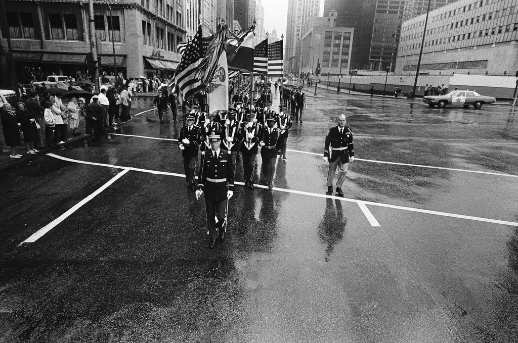 Memorial Day Parade - Larry Graff for Chicago Sun-Times