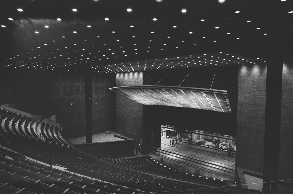 Interior of Arie Crown Theatre - Gene Pesek for Chicago Sun-Times