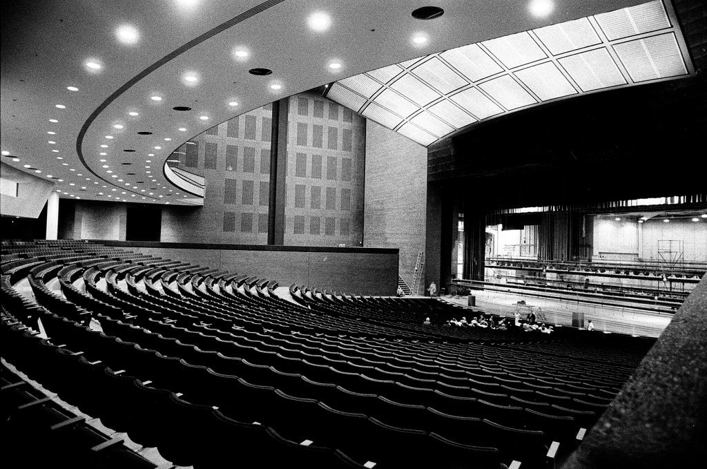 Interior of Arie Crown Theatre - Gene Pesek for Chicago Sun-Times