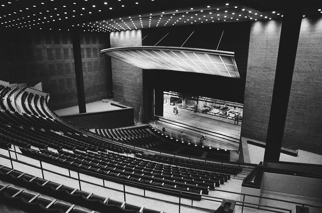 Interior of Arie Crown Theatre - Gene Pesek for Chicago Sun-Times
